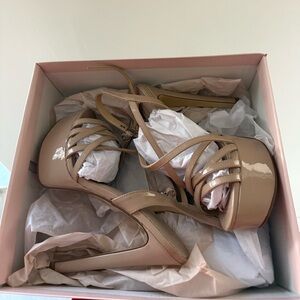 Chinese Laundry- Teaser2 Platform Heel